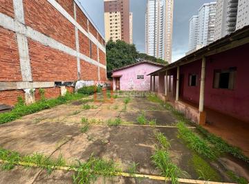 Casa · 750m² · 3 Quartos · 2 Vagas · Oportunidade no Setor Bueno - 750m²,Goiânia-GO