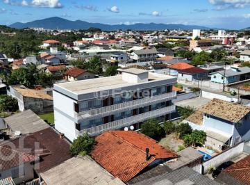 7cedeca0 · Casa, 18 dormitórios, 583 m², em Barra do Aririú