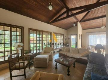 Casa · 174m² · 3 Quartos · 4 Vagas · Venda de Casa com 3 quarto(s), 1 suíte(s), 174 m², por R$ 1.1 milhão, no condomínio VARGEM Grande e