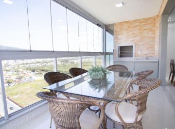 Apartamento de 3 quartos, Itapema · Cobertura Duplex quadra do mar na Meia Praia em Itapema