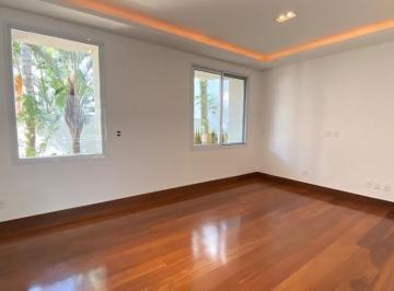 IMG_20260618_104604_000.jpeg · Versátil casa em condomínio para venda com 4 quartos, sendo 4 suítes, 608m² - urban#WYDKJ