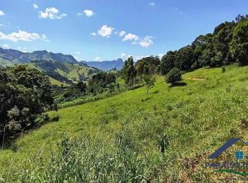 Rural · 22000m² · 5 Quartos · Paraíso na Mantiqueira: Chácara Completa - Vista Para a Pedra do Baú!
