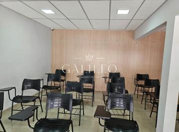 Foto 01 · Casa Comercial disponível para venda e locação em uma localização privilegiada, próximo ao Terminal 