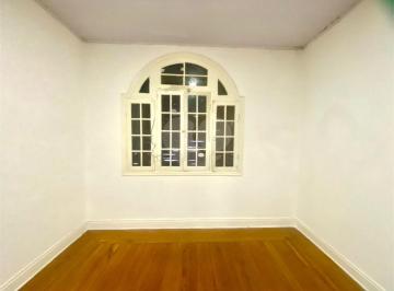 Casa · 240m² · 6 Quartos · Casa de vila com 6 quartos à venda em Bela vista - SP