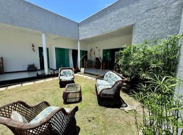 Casa · 250m² · 4 Quartos · 10 Vagas · Casa 4 Dormitórios à Venda em Coroa Vermelha - R$1.600.000