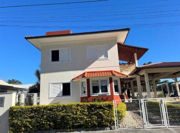 Casa de 4 quartos, Florianópolis · Casa 4 Quatro quartos Sambaqui 