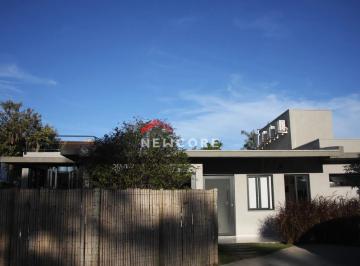 Casa · 144m² · 3 Quartos · 3 Vagas · Casa de condomínio em Estrada Fazendinha - Pousada dos Bandeirantes - Carapicuíba/SP