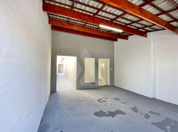 Casa de 2 quartos, Itapetininga · CASA 2 QUARTOS 1 SUÍTE - CENTRO DE ITAPETININGA