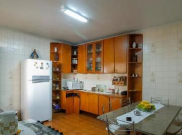 Casa · 170m² · 3 Quartos · 2 Vagas · Casa à venda na Vila Clementino com 170m², 3 quartos 2 banheiros 2 vagas