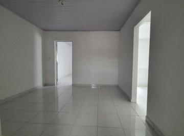 Casa · 400m² · 7 Quartos · 2 Vagas · 7 Casas á venda em um terreno de 400m² na Cidade Ademar.