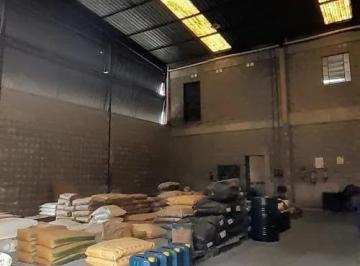 Comercial · 700m² · 10 Vagas · Prédio comercial no Jaraguá, 700m² com 10 vagas