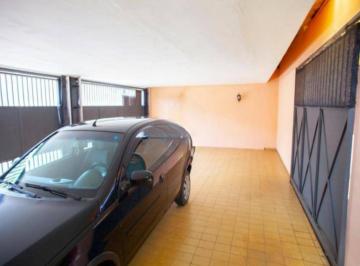 Casa de 4 quartos, São Paulo · Sobrado à venda no Jardim Petrópolis com 380m² 4 dormitórios 2 suítes 4 banheiros 4 vagas