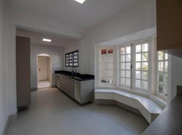 Casa · 200m² · 4 Quartos · 2 Vagas · Grande oportunidade de preço e localização
