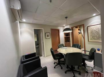 Comercial · 34m² · 1 Vaga · Conjunto Comercial dividido em 3 salas, 2 banheiros e 1 vaga - Higienópolis.
