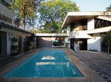 Casa · 453m² · 4 Quartos · 6 Vagas · Casa de Luxo para Locação em São Paulo-SP, Alto de Pinheiros: 4 Quartos, 2 Suítes, 3 Banheiros, 6 Va