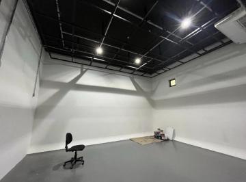 Comercial · 843m² · 10 Vagas · Pinheiros - Prédio Comercial à venda de 843m² com 4 pavimentos, 10 vagas.