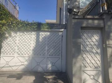 Comercial · 190m² · 1 Vaga · Excelente Oportunidade de Locação: Casa Comercial de 190m² com 2 Banheiros, 1 Vaga de Garagem no Jar