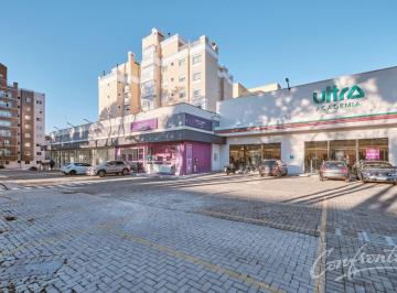 Comercial · Centro Comercial Tabajaras - Vila Izabel
