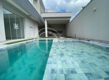 Foto 01 · Impecável casa em condomínio à venda - 4 quartos, 4 suítes, 6 banheiros, 2 vagas de garagem, 220m²