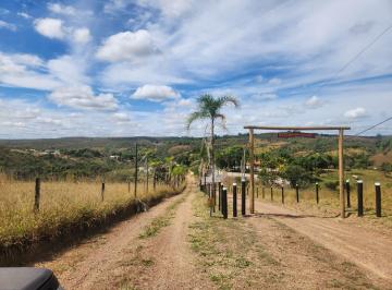 Rural , Alexânia · Chácara 2ha BR-060, 2km do asfalto, com córrego e casa ao lado de resort