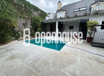 Casa · 380m² · 3 Quartos · 4 Vagas · Casa-semi mobiliada- 3 dormitórios-1 suíte-piscina-quiosque-4 vagas-três figueir