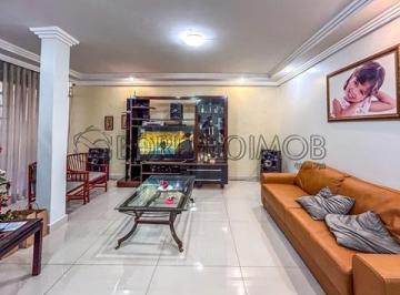 148476_a2a60708-e580-4431-bf64-30726641206a_lg.jpg · SHIGS 704 - ASA SUL, SHIGS 704, CASA DE DOIS ANDARES COM 301M², 4 QUARTOS (1 SUÍTE), 2 VAGAS