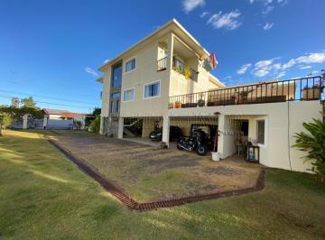 129741_2fe3f315-ab97-402a-8db8-761007deb637_2x.jpg · SHIN QL 3 - LAGO NORTE SHIN CASA COM 504M² 6 SUÍTES ÁREA DE LAZER ACEITA FINANCIAMENTO