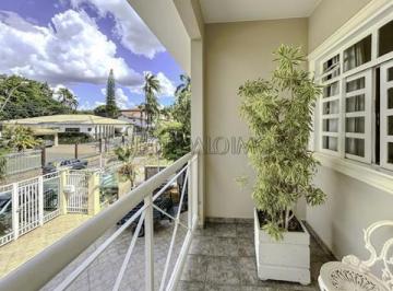 151194_0f3e9fd3-27bb-42ff-a358-7851de6d4e69_lg.jpg · SHIS QL 2 - 780m² de área construída | Terreno de 2.970m² | 6 suítes | 7 vagas.