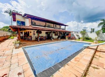 150970_1b31273a-1bc4-4b58-bf60-0043168e9d61.jpg · SHIS QI 28 - SHIS QI 28 - LAGO SUL | CASA COLONIAL COM 3 SUÍTES E AMPLA ÁREA VERDE