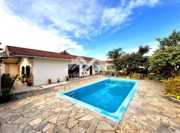 Casa · 400m² · 4 Quartos · 5 Vagas · Casa em Peruíbe