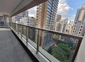 Apartamento de 3 quartos, São Paulo · Apartamento em Pinheiros 3 suítes, 4 vagas com 213m²
