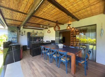 Casa · 135m² · 3 Quartos · 2 Vagas · Casa a venda em Praia do Forte| Duplex| mobiliada| 3 suítes | Condomínio Alto da Enseada