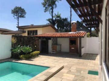 Casa · 3 Quartos · 2 Vagas · Casa Espetacular com 3 Dormitórios e Área Gourmet - Conforto e Lazer!