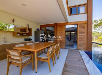 Casa · 444m² · 4 Quartos · 3 Vagas · Imperdível Casa em Condomínio na Praia do Forte: 4 quartos, 4 suítes, 1 sala, 6 banheiros, 3 vagas d