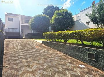 Casa · 354m² · 3 Quartos · 7 Vagas · Casa com História e Estilo no Bairro Estados Unidos – Uberaba