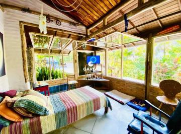 Casa · 300m² · 5 Quartos · 3 Vagas · Casa à venda no Sertão do Camburi em São Sebastião.