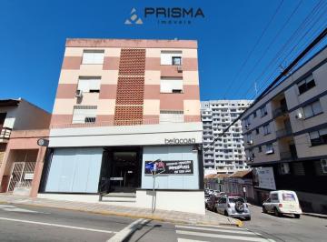 Apartamento · 100m² · 3 Quartos · 1 Vaga · Apartamento de 3 dormitórios e vaga de garagem no bairro Centro em Santa Maria