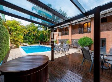 1 · Casa com 767 m², 6 quartos sendo 4 suítes à venda no bairro Uberaba.