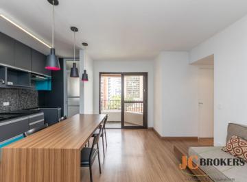Apartamento · 50m² · 2 Quartos · 1 Vaga · Apartamento reformado com 50 m²,2 dormitórios, 1 vaga