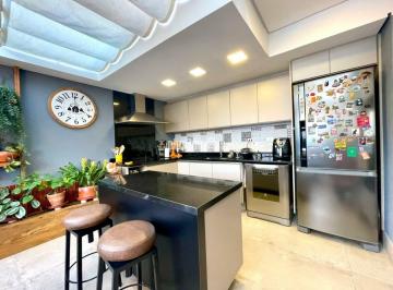 Apartamento · 180m² · 2 Quartos · 2 Vagas · Cobertura Duplex a venda no bairro da Vila Uberabinha
