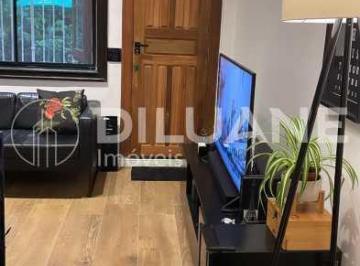 Apartamento · 70m² · 2 Quartos · Apartamento : / Residencial / Laranjeiras