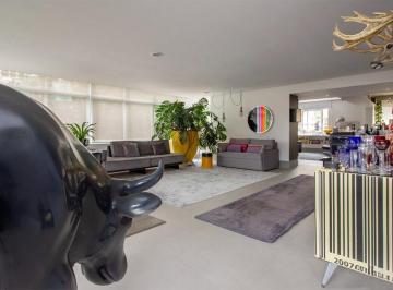 cc6a7886-c393-40cd-bc1f-9d8745b6cf65 · Funcional apartamento para venda em Pinheiros com 2 quartos, sendo 1 suíte, 176m²