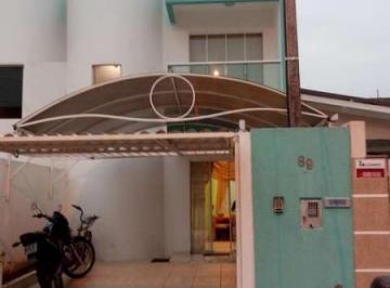 Casa · 232m² · 3 Quartos · 2 Vagas · Casa