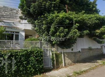 d4b5125a · Casa, 3 dormitórios, 271 m², em Coqueiros
