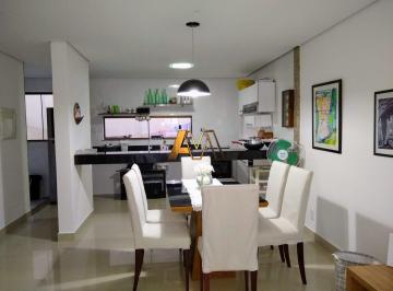 Casa · 112m² · 3 Quartos · 2 Vagas · Casa à venda no bairro Açu da Torre - Mata de São João/BA