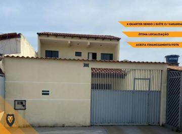 Casa de 4 quartos, Samambaia · CASA DE 4 QUARTOS SENDO 1 SUÍTE COM VARANDA, ACEITA FINANCIAMENTO E FGTS