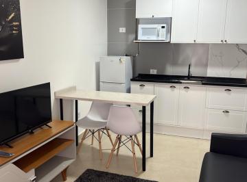 Casa , Mogi das Cruzes · Loft 25m², suite (geladeira, cama, fogão, tv, maquina de lavar, microondas).