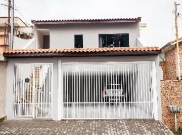 717426_iT94F61_71742668445ae1d592c.jpg · Imóvel amplo à venda com 3 quartos, sendo 1 suíte, e 3 banheiros no total.