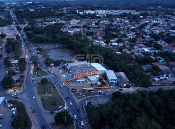 Casa · 200m² · Imóvel Comercial á Venda no bairro Parque Atalaia