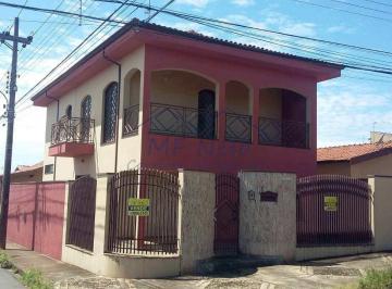 Casa · 272m² · 3 Quartos · 2 Vagas · Casa com 3 dorms, Vila Guilhermina, Pirassununga - R$ 750 mil, Cod: 10132565